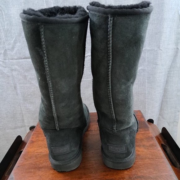 UGG Classic Tall II Boot 1016224 Women's 9 Black Twinface Winter Shearling Lined - Picture 3 of 13